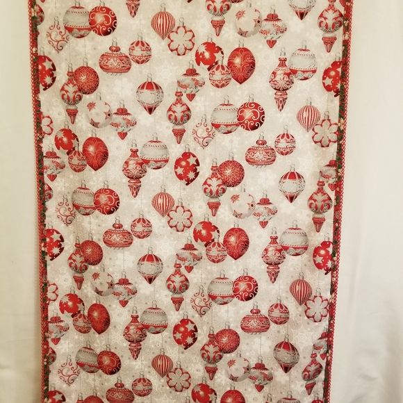 Handmade Christmas Table Runner - Picture 5 of 7